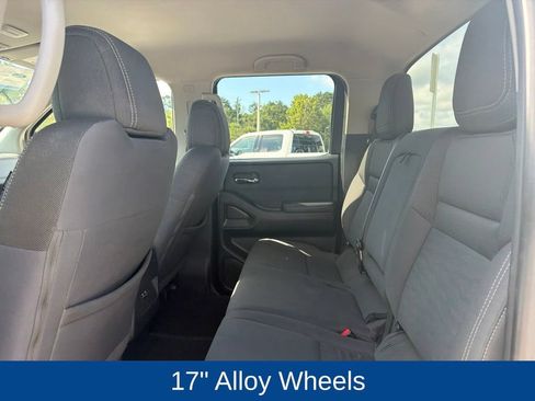 Used 2022 Nissan Frontier SV RWD image 13