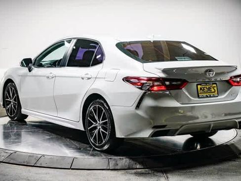 Certified 2023 Toyota Camry SE image 4