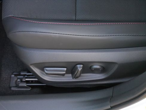 Certified 2026 Toyota Prius Plug-In Hybrid image 20