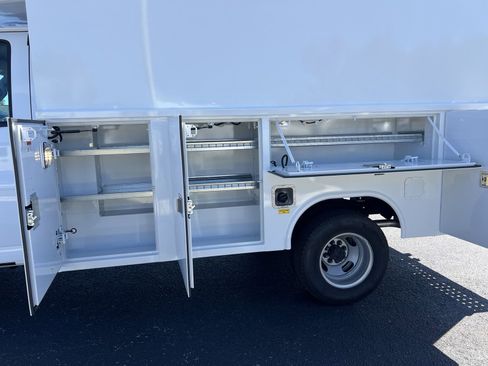 New 2024 GMC Savana 3500 w/ Power Convenience Package image 9