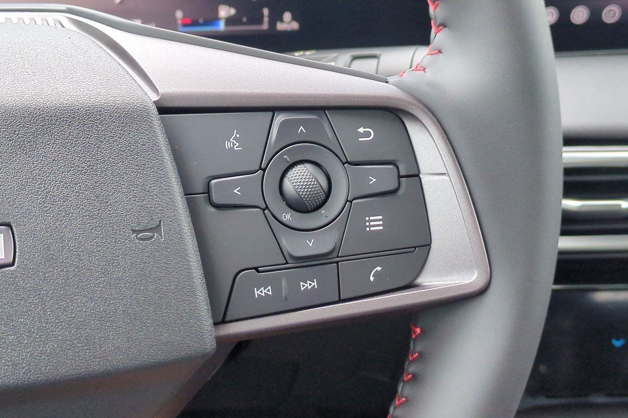 New 2026 Nissan Sentra SR w/ Floor Mat Package FWD image 19
