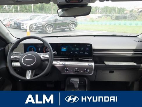 New 2026 Hyundai Venue SE image 16