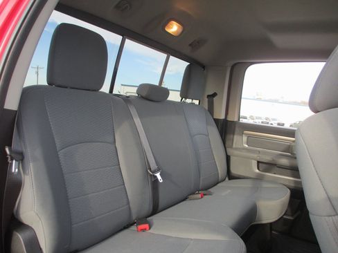 Used 2016 RAM 2500 SLT image 19