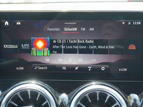 New 2025 Mercedes-Benz GLB 250 4MATIC image 35