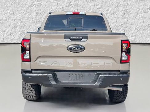 Used 2025 Ford Ranger XLT w/ Black Appearance Package AWD/4WD image 4