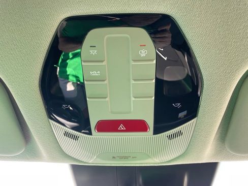 New 2026 Kia K4 FWD image 18