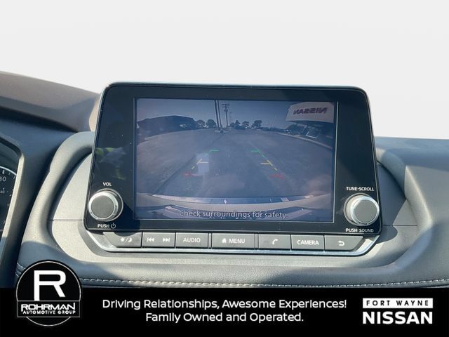 Certified 2023 Nissan Rogue SV w/ SV Premium B Package AWD/4WD image 17
