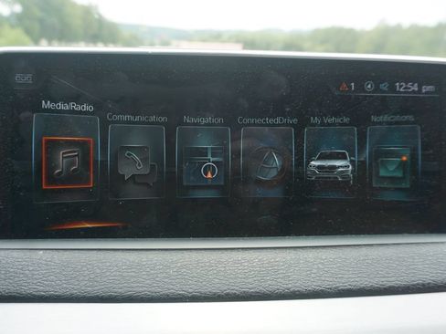 Used 2017 BMW X5 xDrive40e AWD/4WD image 9