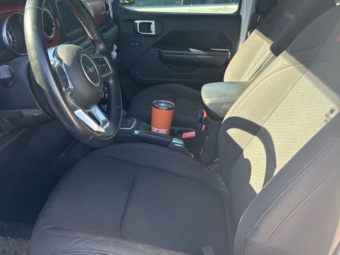 Used 2018 Jeep Wrangler Unlimited Rubicon w/ Steel Bumper Group image 5