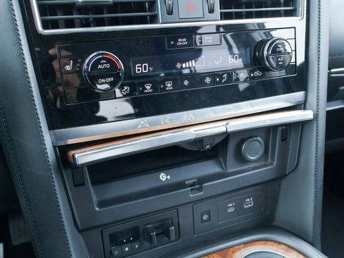 Used 2023 Nissan Armada SL image 16