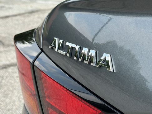 Used 2021 Nissan Altima 2.5 SR w/ SR Premium Package FWD image 10