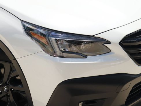 Used 2022 Subaru Outback Onyx Edition XT AWD/4WD image 2