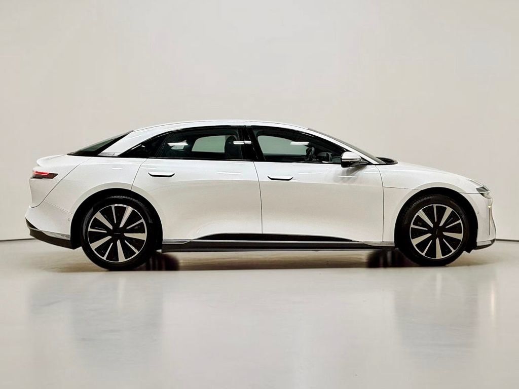 Used 2024 Lucid Air Touring AWD/4WD image 15