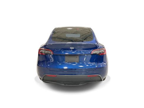 Certified 2023 Tesla Model Y AWD image 5