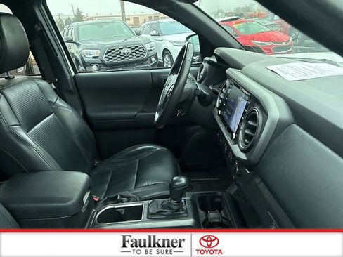 Certified 2020 Toyota Tacoma TRD Off-Road w/ TRD Premium Off Road Package image 25