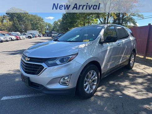 Used 2021 Chevrolet Equinox LT image 1