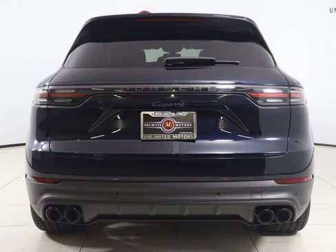 Used 2023 Porsche Cayenne Platinum Edition AWD/4WD image 52