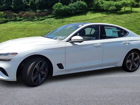 Used 2025 Genesis G70 3.3T Advanced w/ Sport Prestige Package image 4