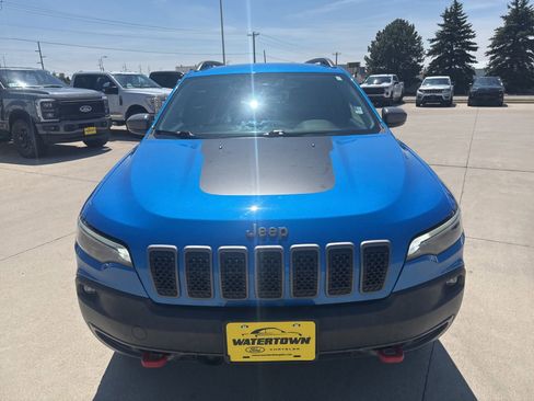 Used 2021 Jeep Cherokee Trailhawk w/ Trailer Tow Group AWD/4WD image 3