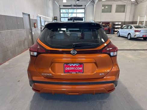 Used 2023 Nissan Kicks SR w/ SR Premium Package image 5