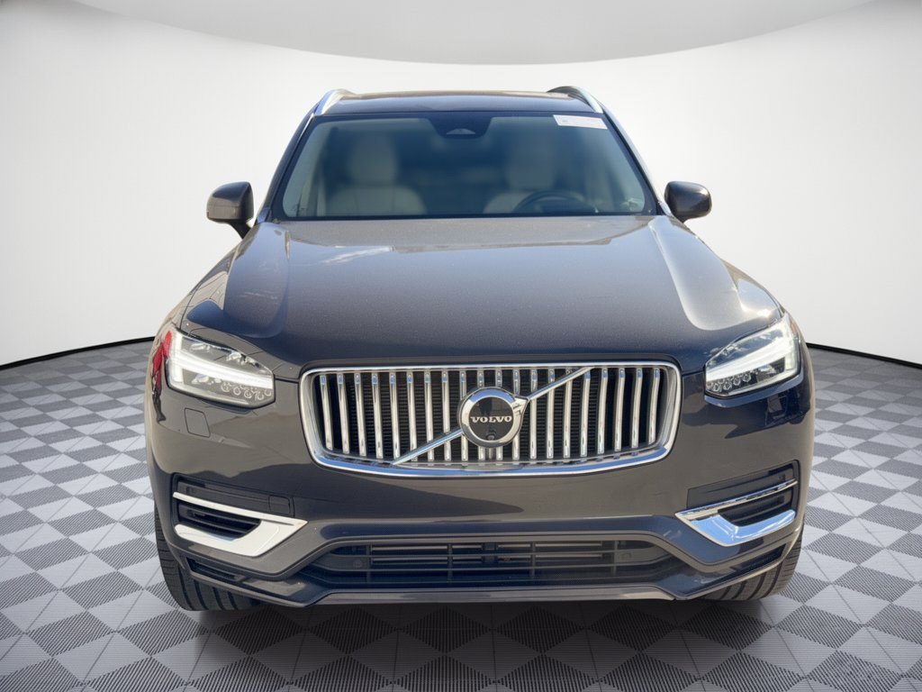 Certified 2025 Volvo XC90 T8 Ultra w/ Lounge Package AWD/4WD image 6