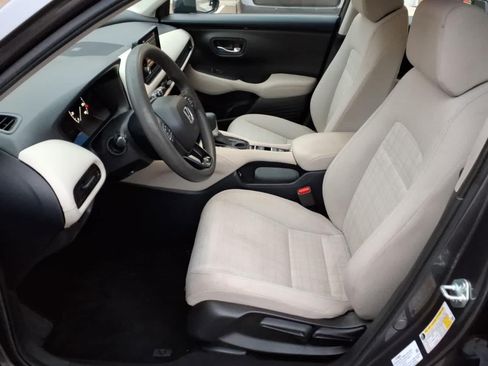 Used 2023 Honda HR-V LX image 15