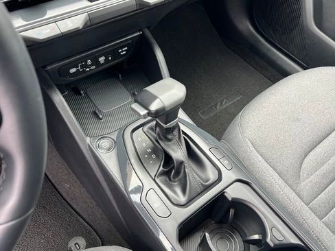 Certified 2025 Kia K4 EX image 18