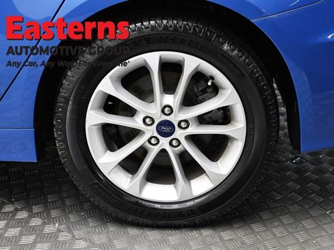Used 2020 Ford Fusion SE FWD image 8