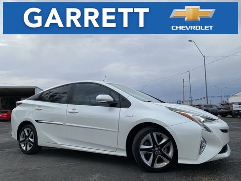 Used 2017 Toyota Prius Four Touring image 1