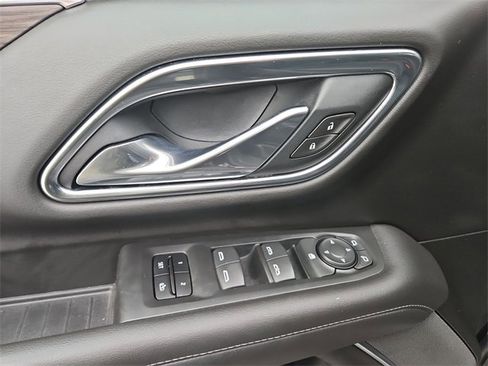 Used 2021 Chevrolet Tahoe Z71 w/ Rear Media and Nav Package image 21