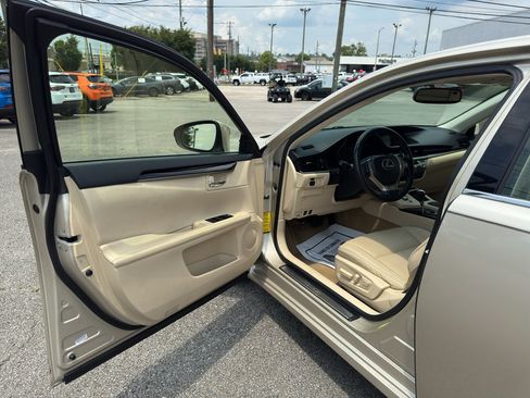 Used 2015 Lexus ES 350 FWD image 28