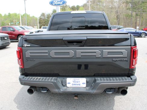 Used 2017 Ford F150 Raptor w/ Equipment Group 802A Luxury image 7