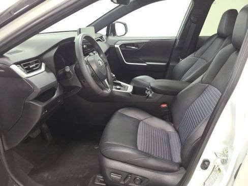 Used 2024 Toyota RAV4 XSE AWD/4WD image 18