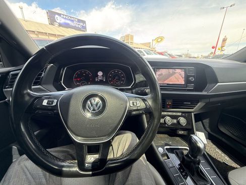 Used 2019 Volkswagen Jetta R-Line FWD image 14