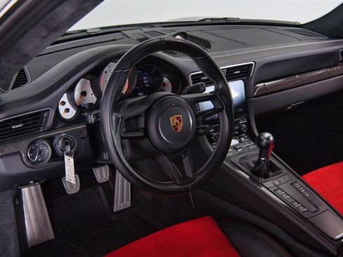 Used 2019 Porsche 911 GT3 image 22