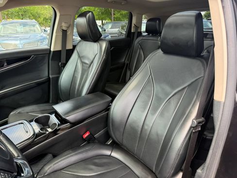 Used 2023 Lincoln Nautilus Reserve w/ Monochromatic Package AWD/4WD image 15