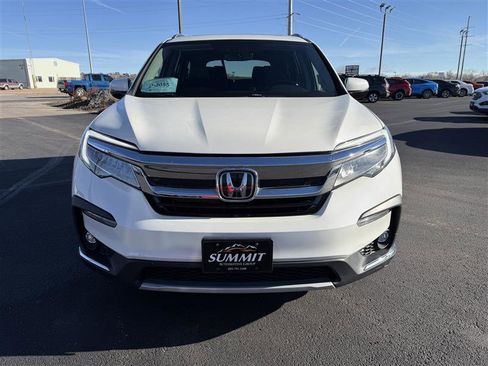 Used 2019 Honda Pilot Touring image 3