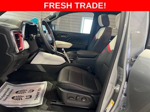 Used 2024 GMC Canyon AT4X AWD/4WD image 17