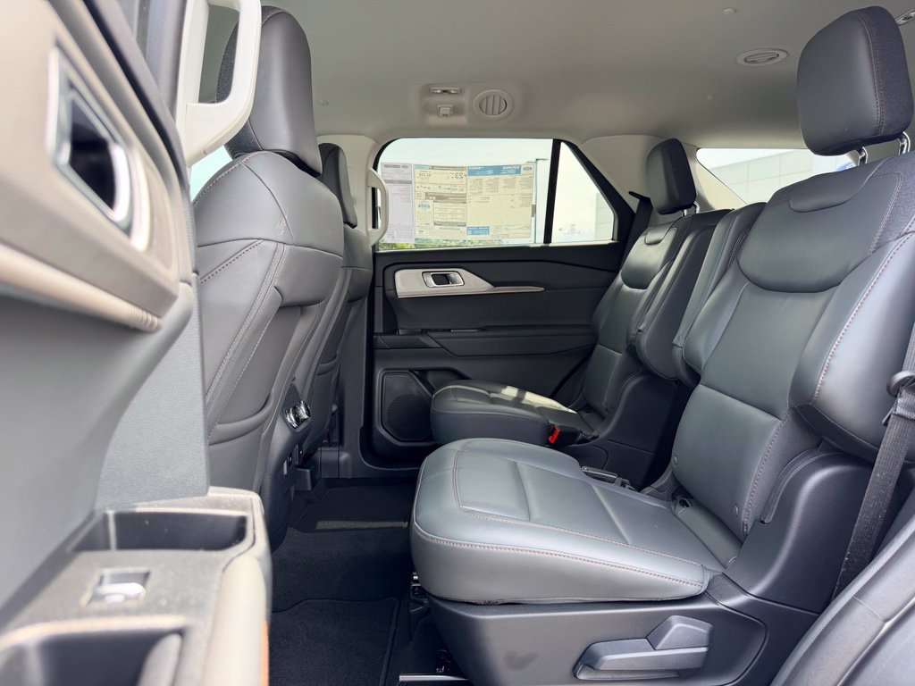 New 2026 Ford Explorer Active w/ Active Comfort Package AWD/4WD image 10