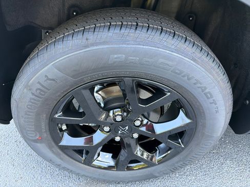 Used 2026 Toyota Corolla Cross L FWD image 17
