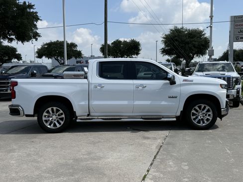 Used 2019 Chevrolet Silverado 1500 LTZ w/ LTZ Texas Edition AWD/4WD image 3