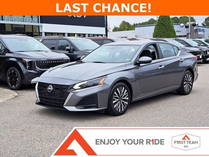 Used 2023 Nissan Altima 2.5 SV