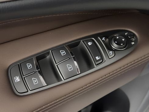 Used 2015 INFINITI QX60 FWD w/ Deluxe Touring Package image 15