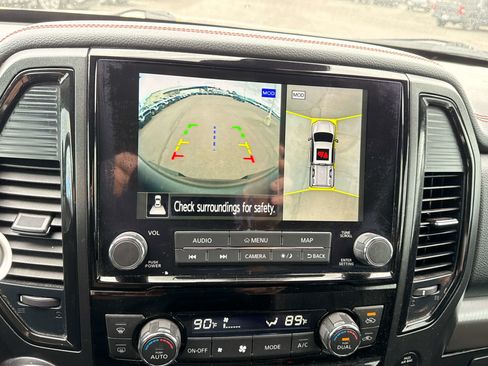 Used 2023 Nissan Titan PRO-4X w/ Pro-4x Convenience Package AWD/4WD image 22