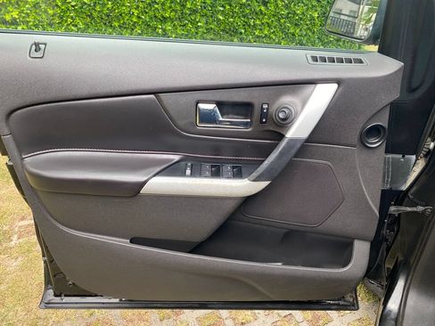Used 2013 Ford Edge SEL FWD image 13