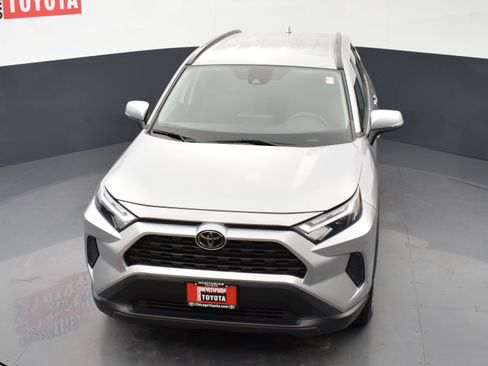 Used 2024 Toyota RAV4 XLE AWD/4WD image 22