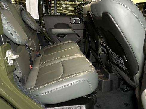 Used 2024 Jeep Wrangler High Altitude AWD/4WD image 13