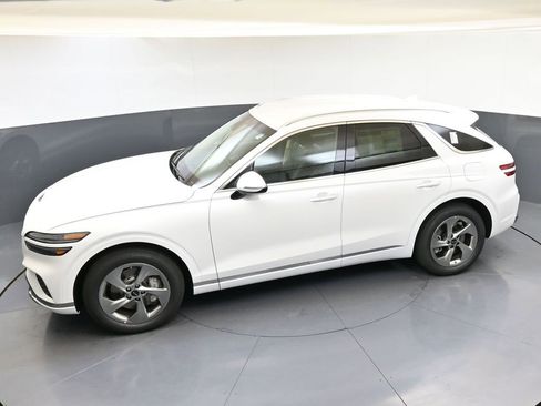 New 2026 Genesis GV70 2.5T image 44