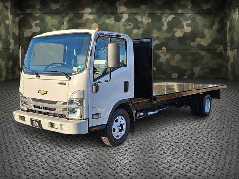 New 2025 Chevrolet Low Cab Forward RWD image 2