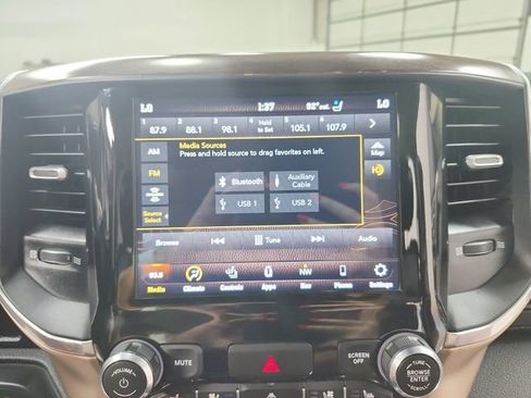 Used 2021 RAM 1500 Laramie AWD/4WD image 27